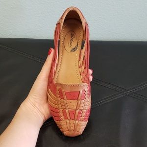 Women's Authentic Mexican Leather Huaraches.